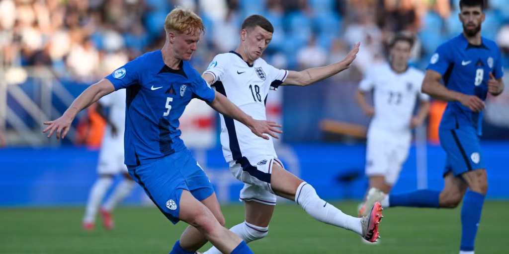Fabrizio Romano: Leeds now want 6 ft 3 “wall” who Mourinho thinks is class